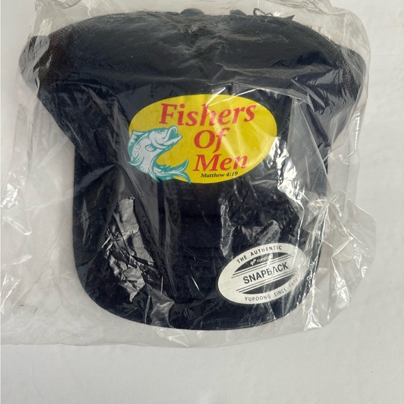 NWT Trucker Hat - Picture 1 of 4